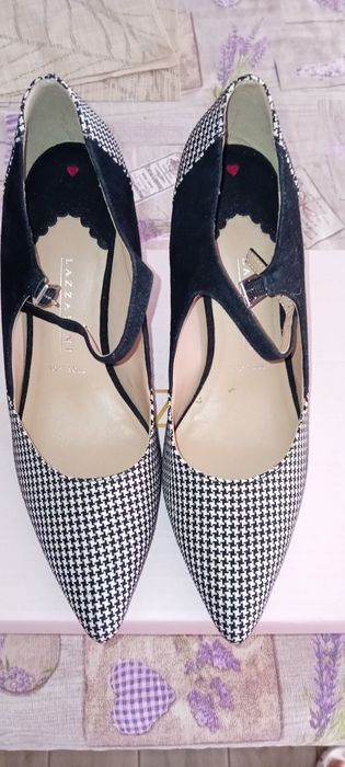 Официални обувки