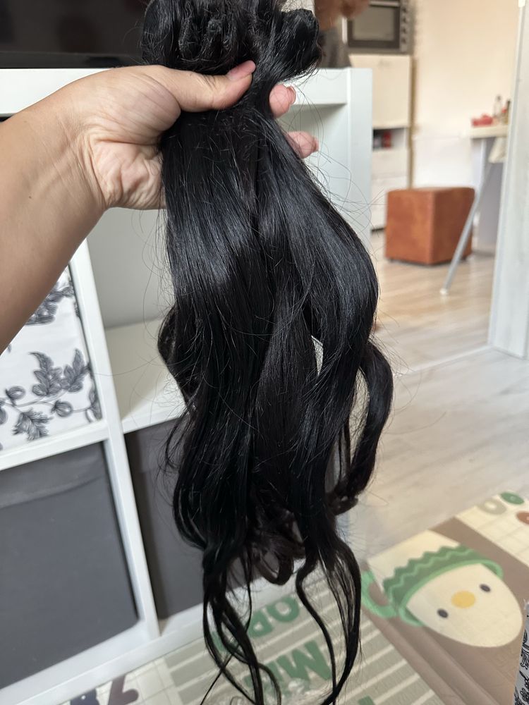 Extensii par natural brunete, foarte bine intretinute, purtate o data