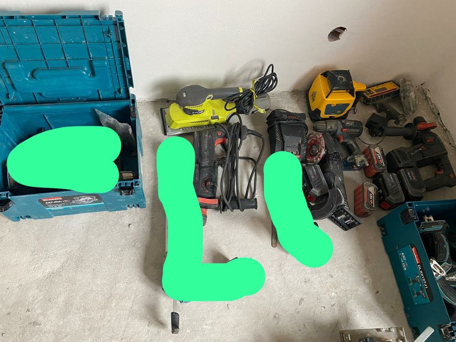 Vând scule pentru șantier