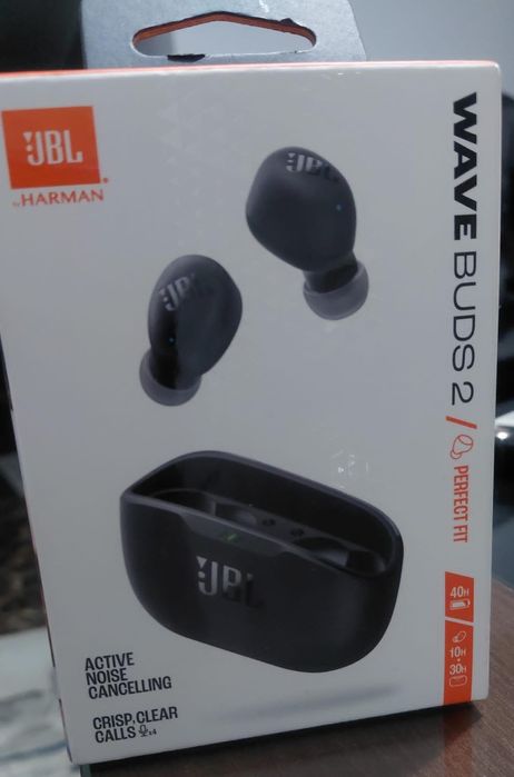 Căști  JBL   noi nu sunt folosite  niciodată