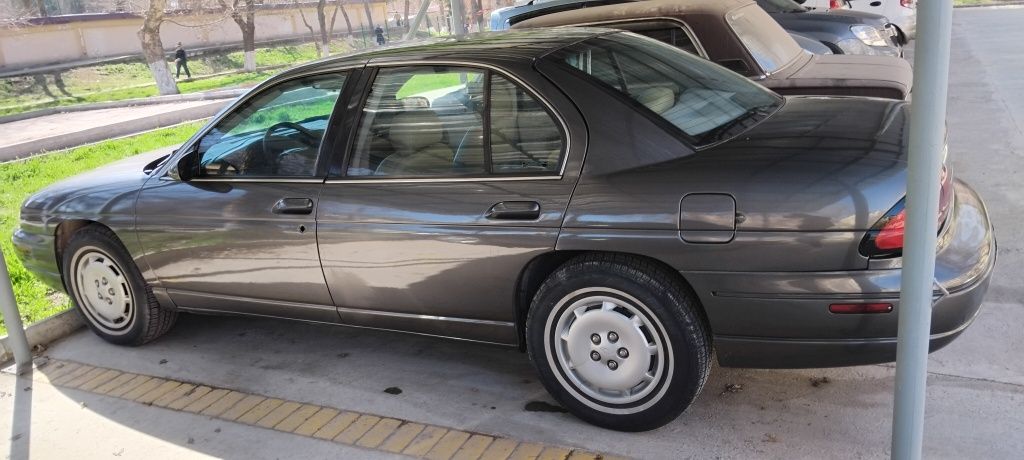 Продаю Chevrolet Lumina 1996 г.в.