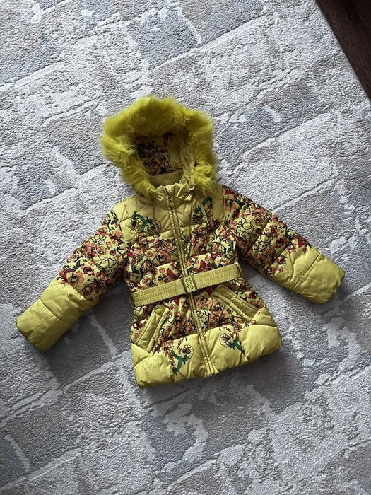 Продам зимнюю куртку  и штаны на девочку