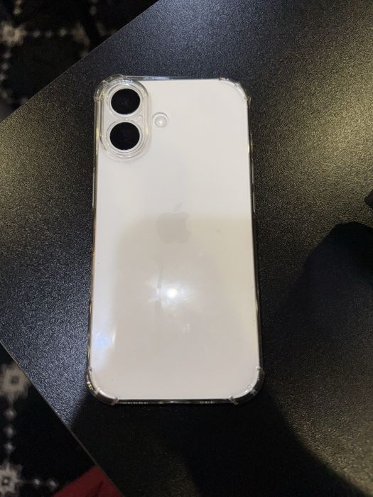 Продам IPhone 16 (128 ГБ)