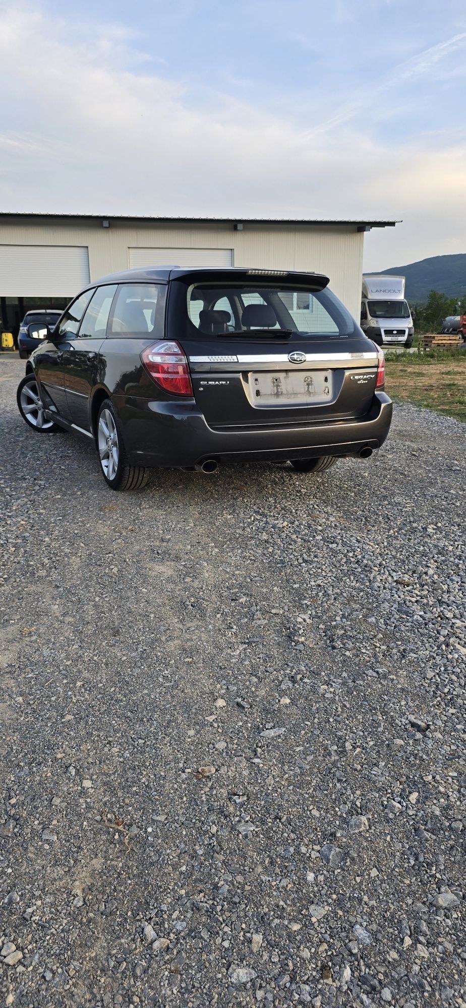 Subaru legacy 2.0R