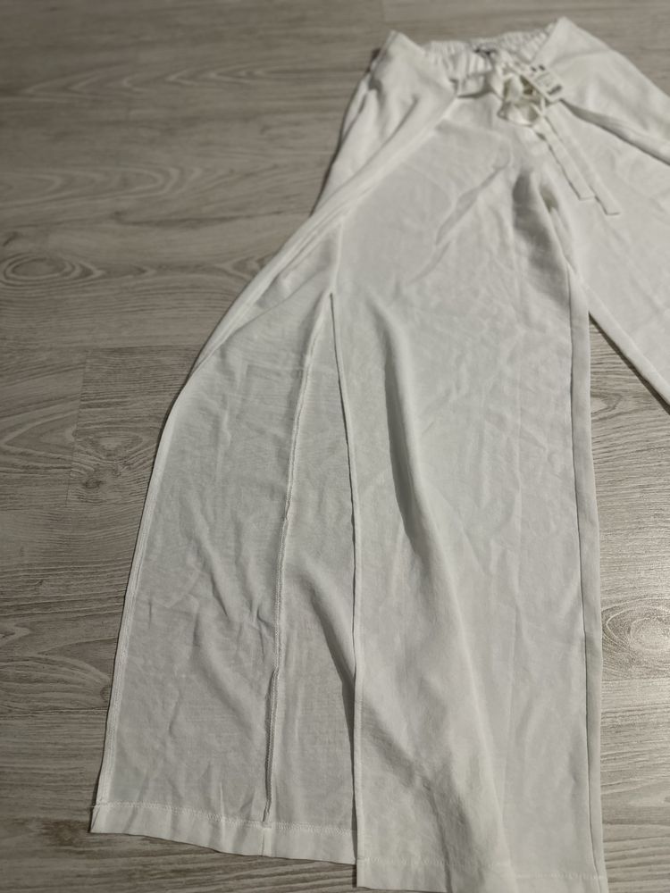 Pantaloni pareo Zara