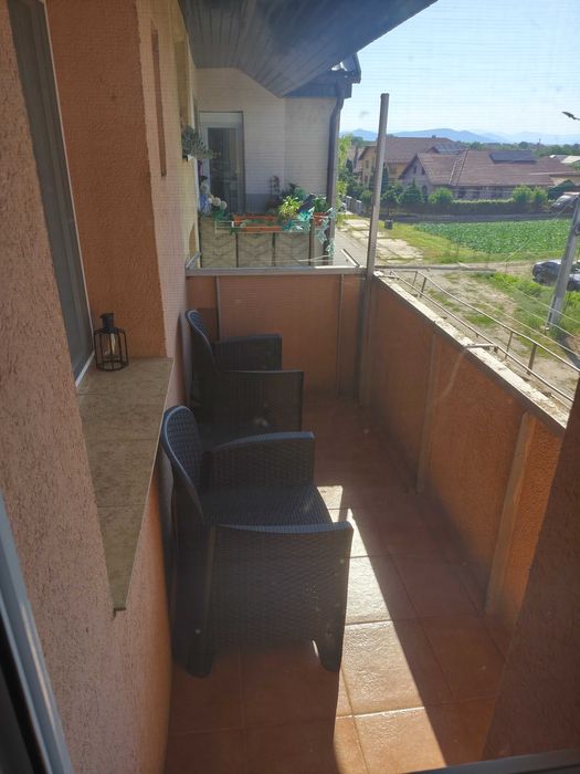Apartament de vânzare ,4 camere )))          100 mt2. Decomandat !
