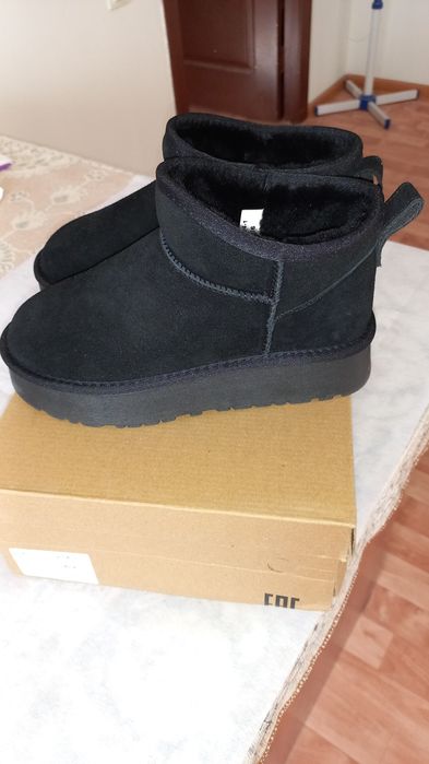 Угги женские 36размер, 17 500