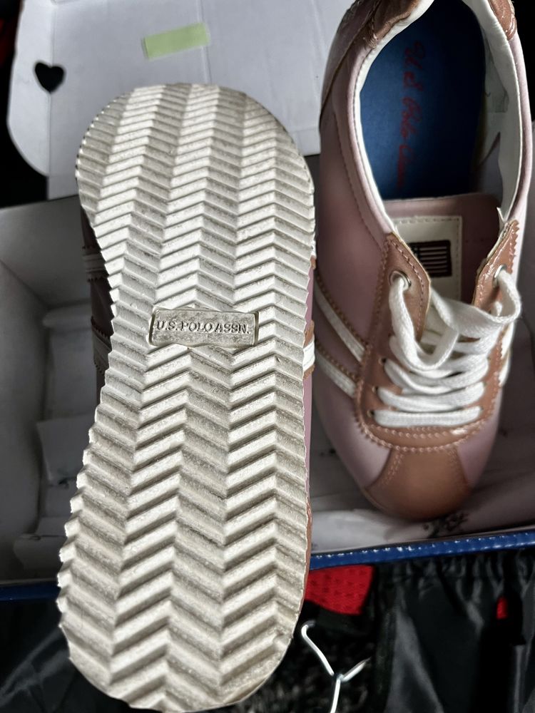 Спортни обувки Нови GUESS ,& Levi's