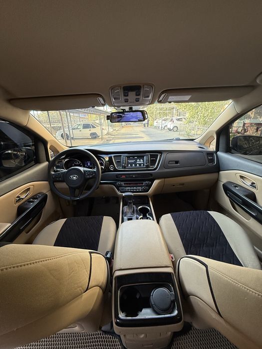 KIA Carnival Grand 8 urindiqlik