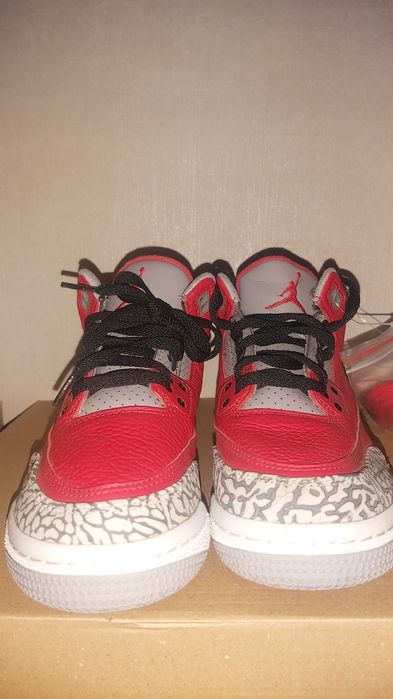Jordan 3 Retro SE Fire Red - Номер 37.5