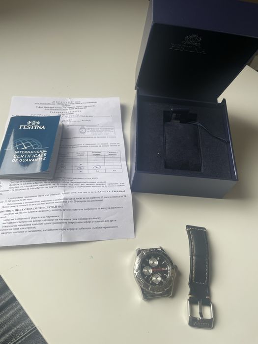 Часовник Festina