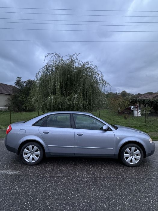 Audi A4 2003 1.6 Benzina