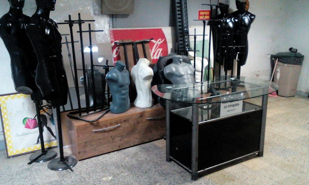 Мъжки торсове и манекени