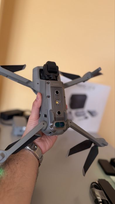 DJI Air 2 Combo – КАТО НОВ! + ПОДАРЪК Площадка за Кацане