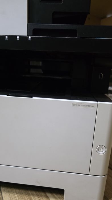 МФУ Kyosera ECOSYS M2040dn