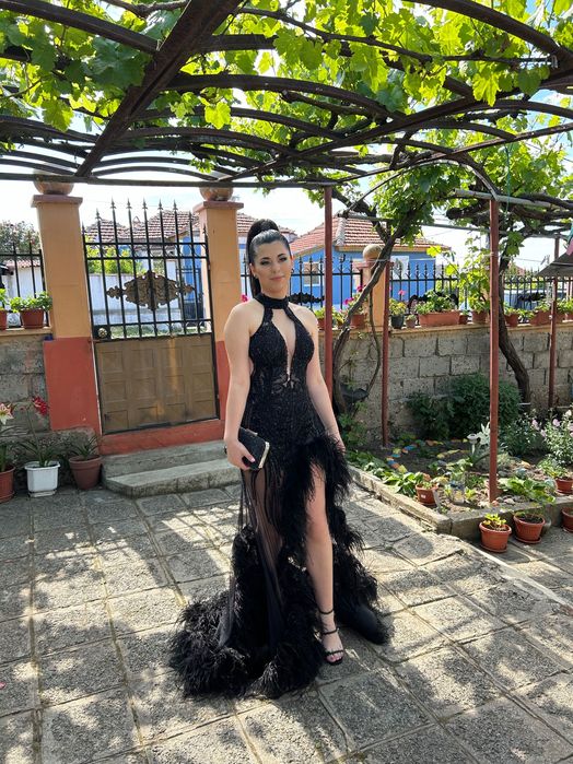 Бална рокля на Стоян Радичев