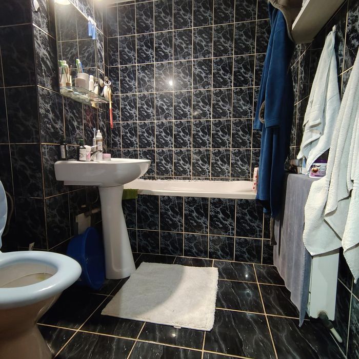 Apartament 2 camere decomandat etaj 1