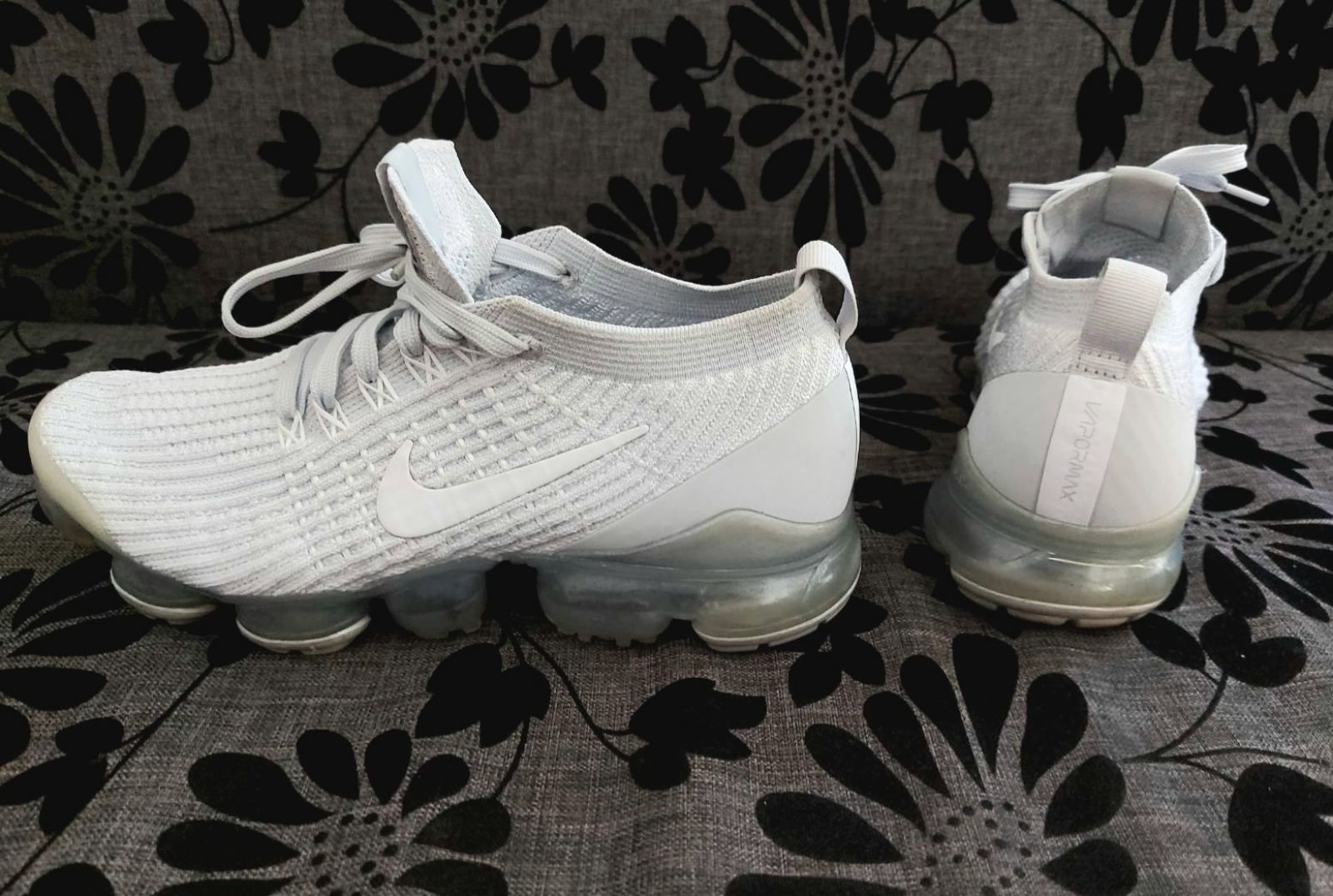 Nike vapormax Platinium 38 номер,24.5 см стелка,оригинал