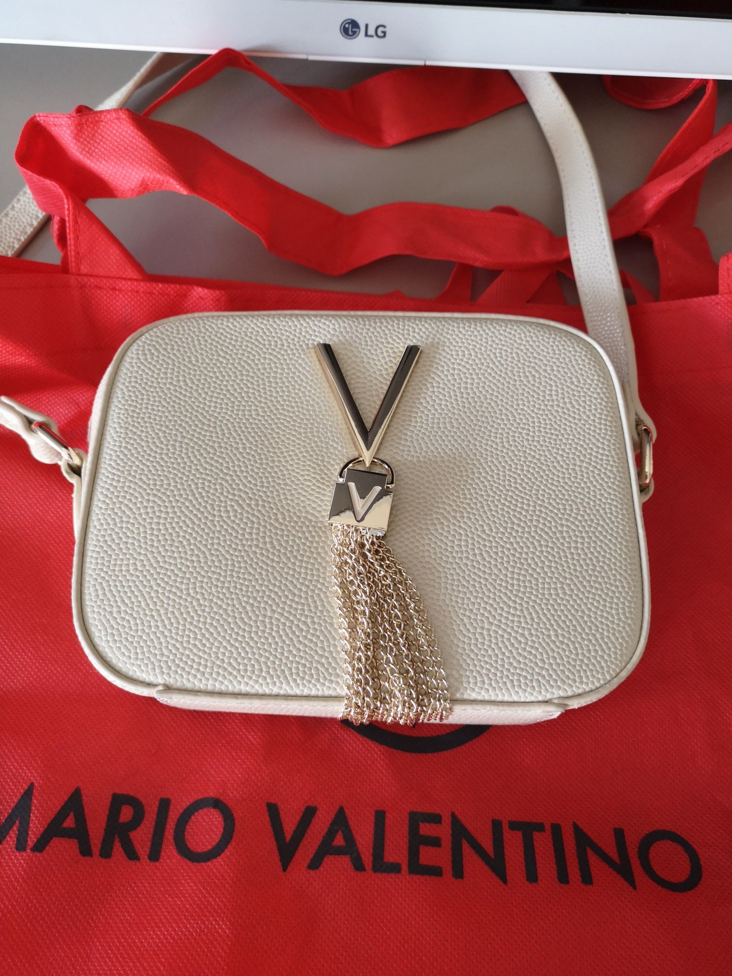 Дамска чанта " Valentino"