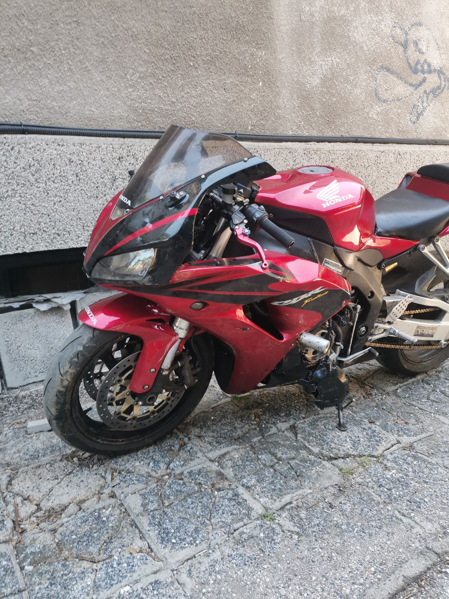 На части Honda cbr 1000rr Хонда цбр 1000 рр