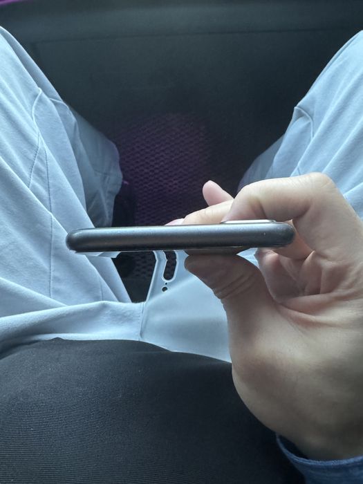 Продам Iphone 8 plus