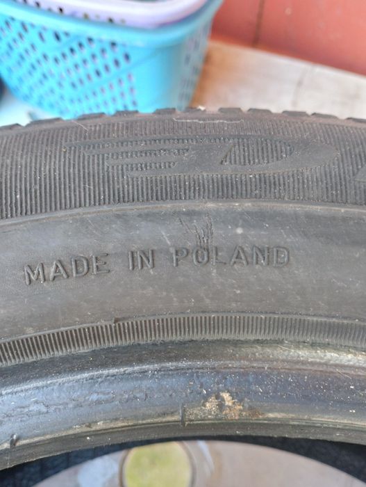 Vând 2 amvelope 205/55/R16