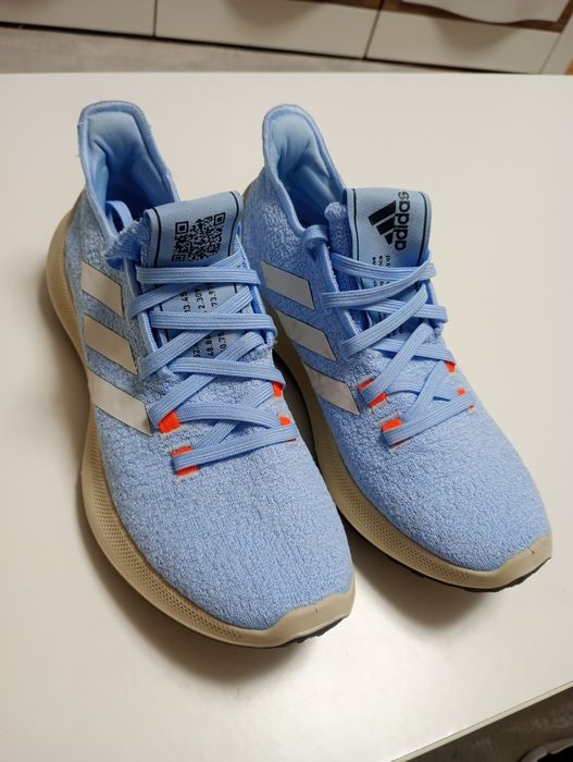 Adidas numărul 38