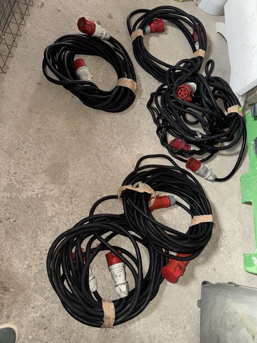 Cabluri trifazice de 10,15,20 metri