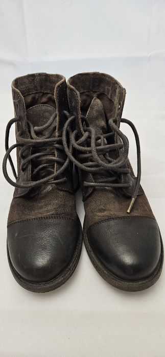 Кафеви кожени кубинки на Levis