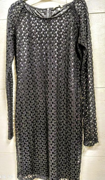 Черна  рокля-памучна дантела, с подплата