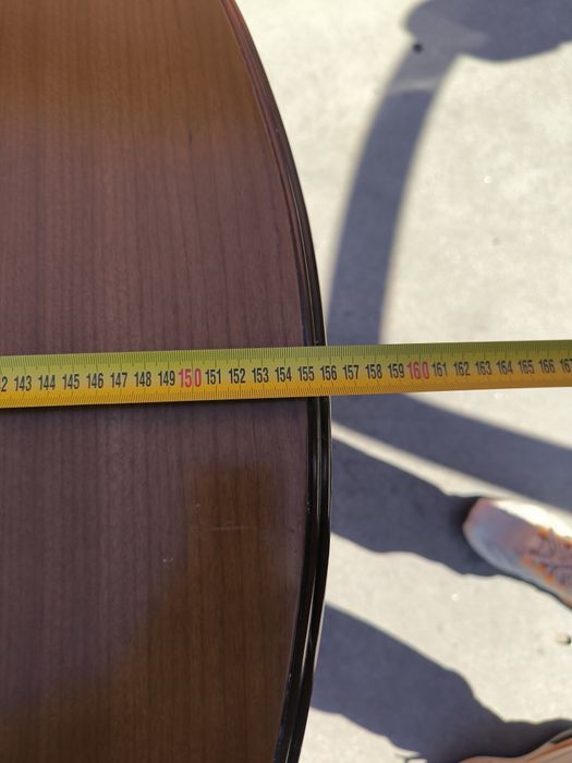 Маса от MDF и масивен дъб