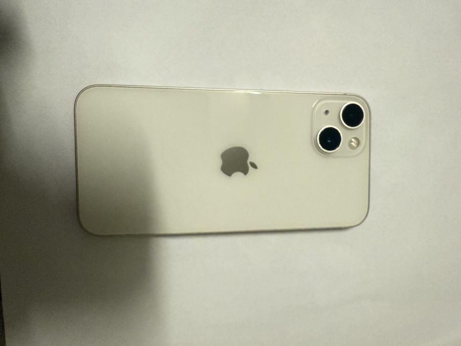 Vând Iphone 13 (Alb)