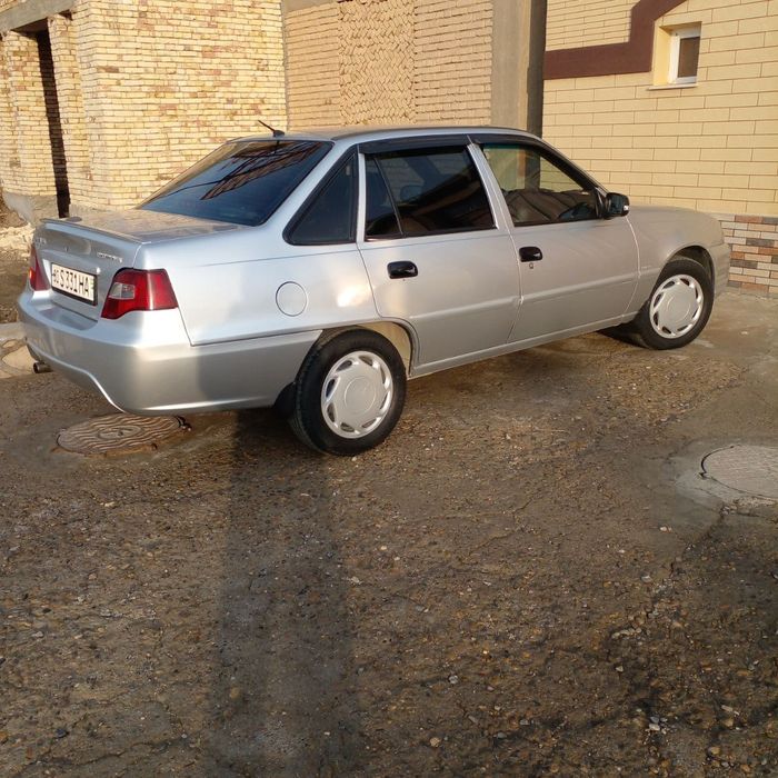 Nexia 2 1.6 sotiladi 2014