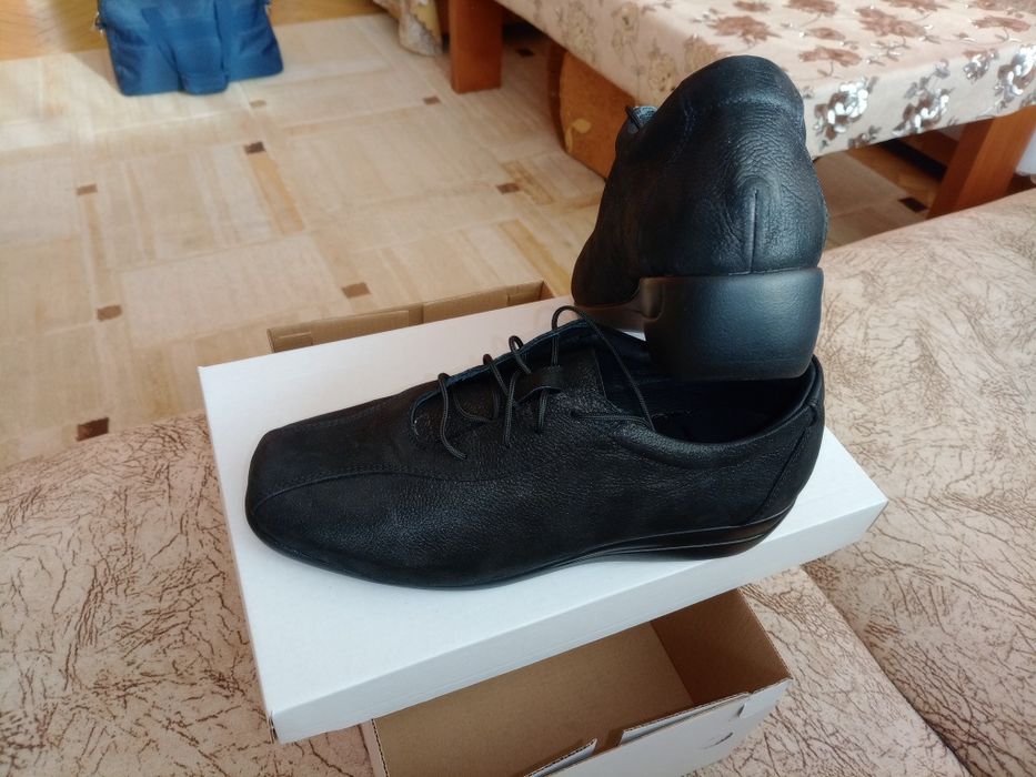 Ортопедични дамски обувки