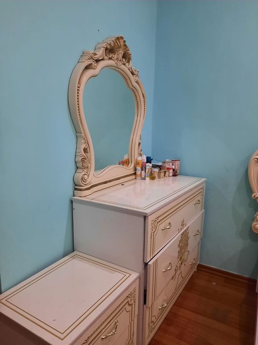 Спальный гарнитур б/у