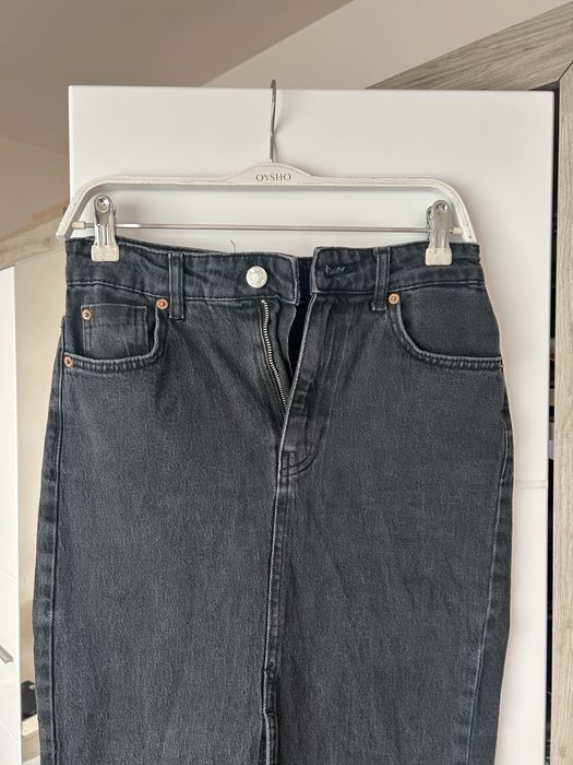 Дънкова пола Stradivarius и рокля  H&M