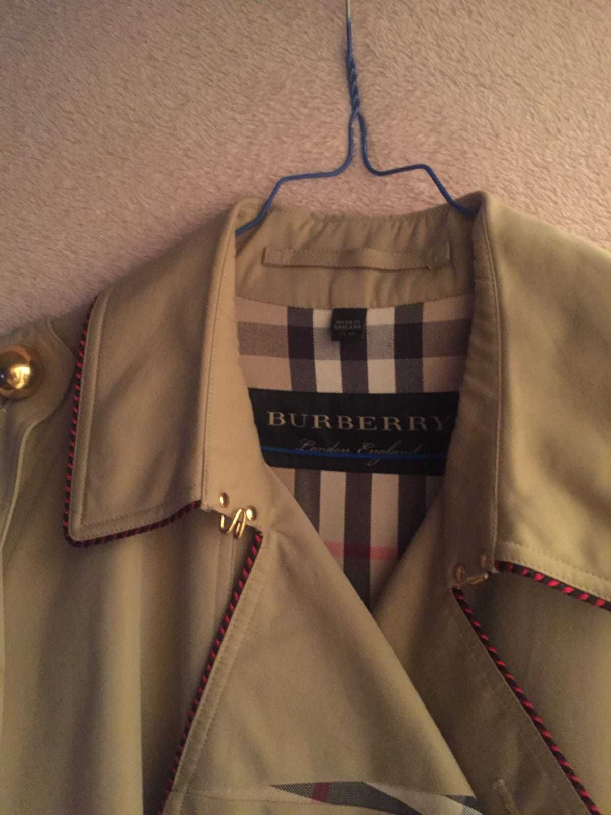 haina burberry originala