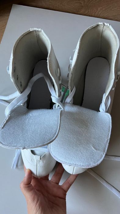 Patine patinaj artistic IS A100 Alb - mărime 39