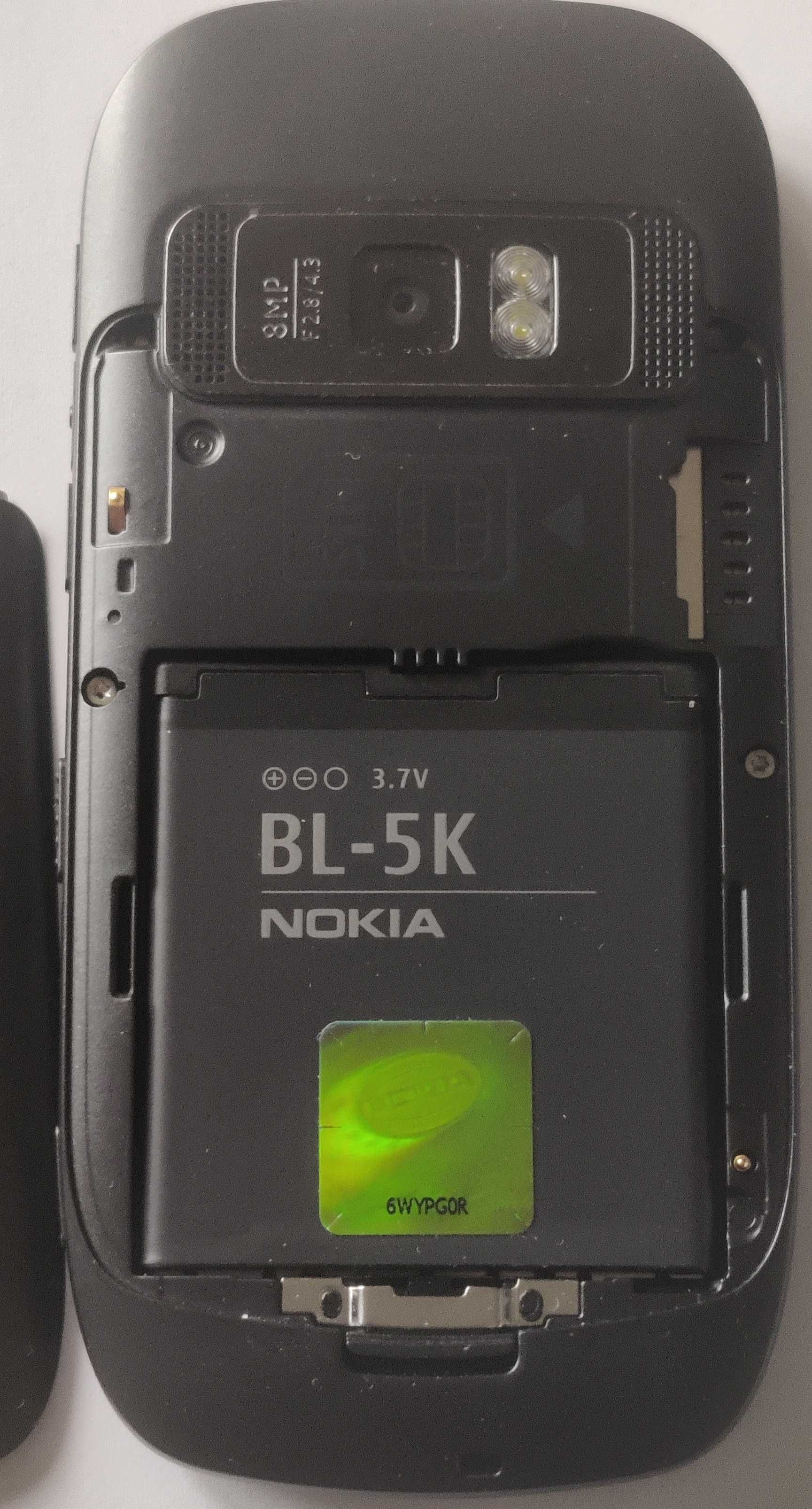 Nokia 701 3G,  8GB, 512MB RAM