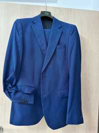 Costum bărbătesc albastru/ bleumarin, mărimea M