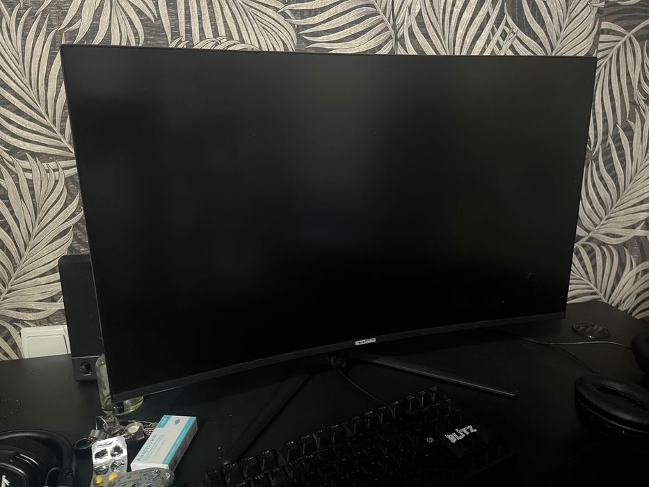 GIGABYTE AORUS 15 bkf 15.6 + монитор Qmax Vision 27CF500HDPM