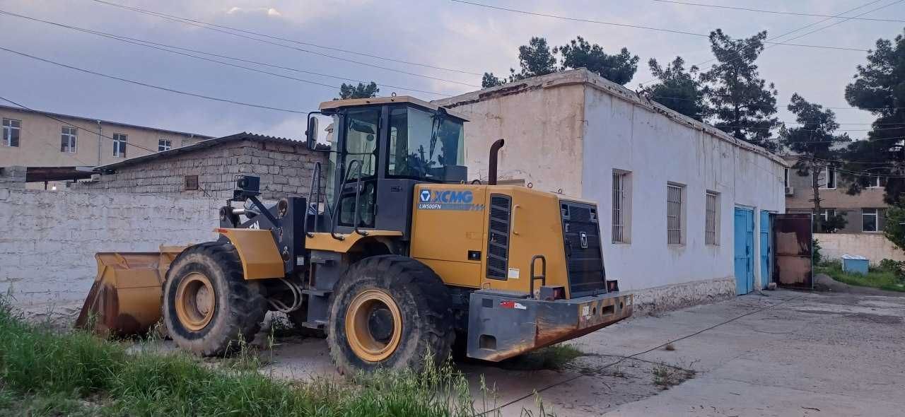 Oltinsoy tumanida Frontal yuklagich sotiladi.