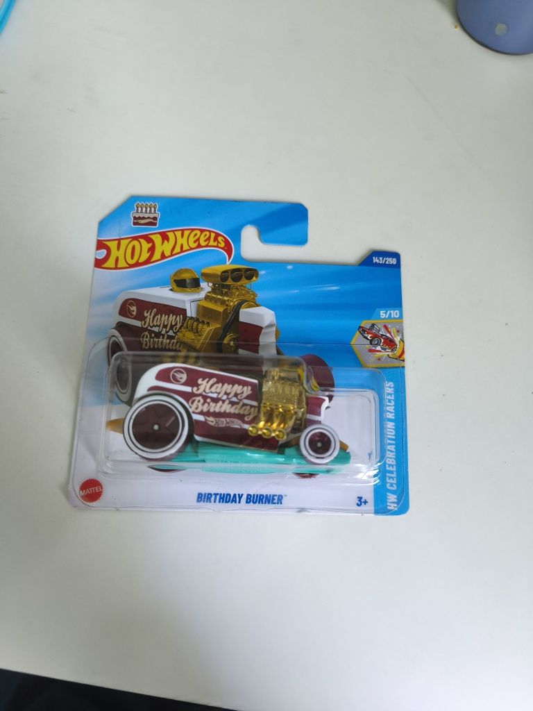 Hot wheels treasure hunt и silver series chase