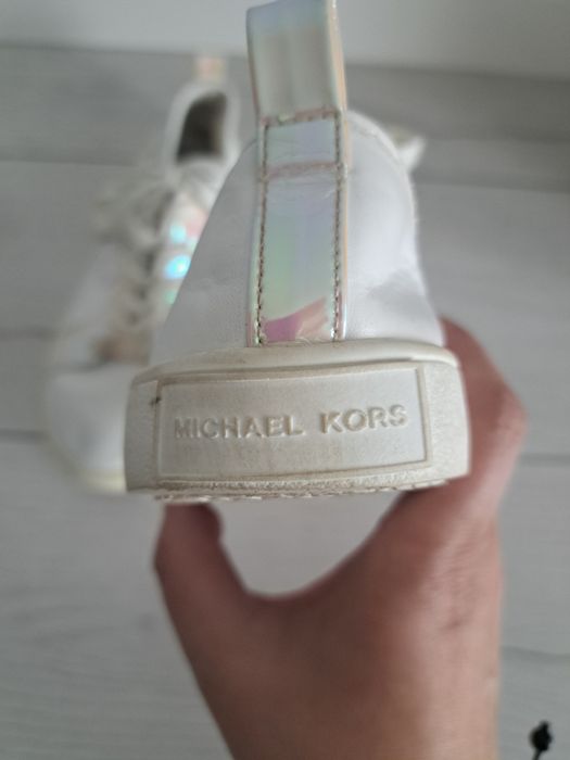 Adidasi michael kors marimea 34 cu 21.5  cm