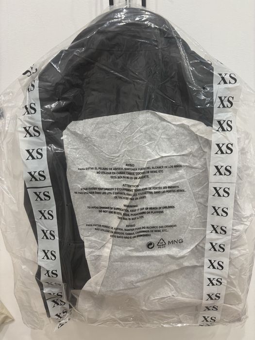 Mango яке естествена кожа ново XS