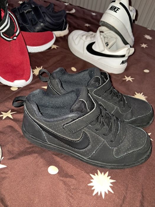 Lot 5 perechi marimea 33/34, din care 3 perechi NIKE