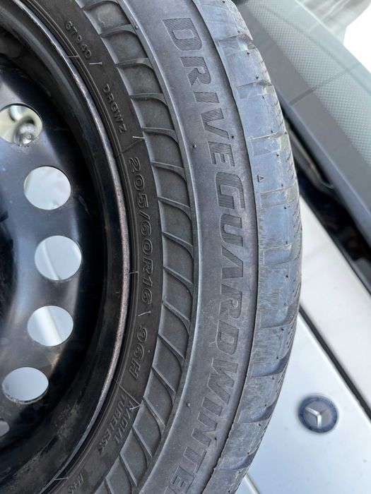 Set complet roti iarna Ford Focus 205 60 R 16 Bridgestone/Continental