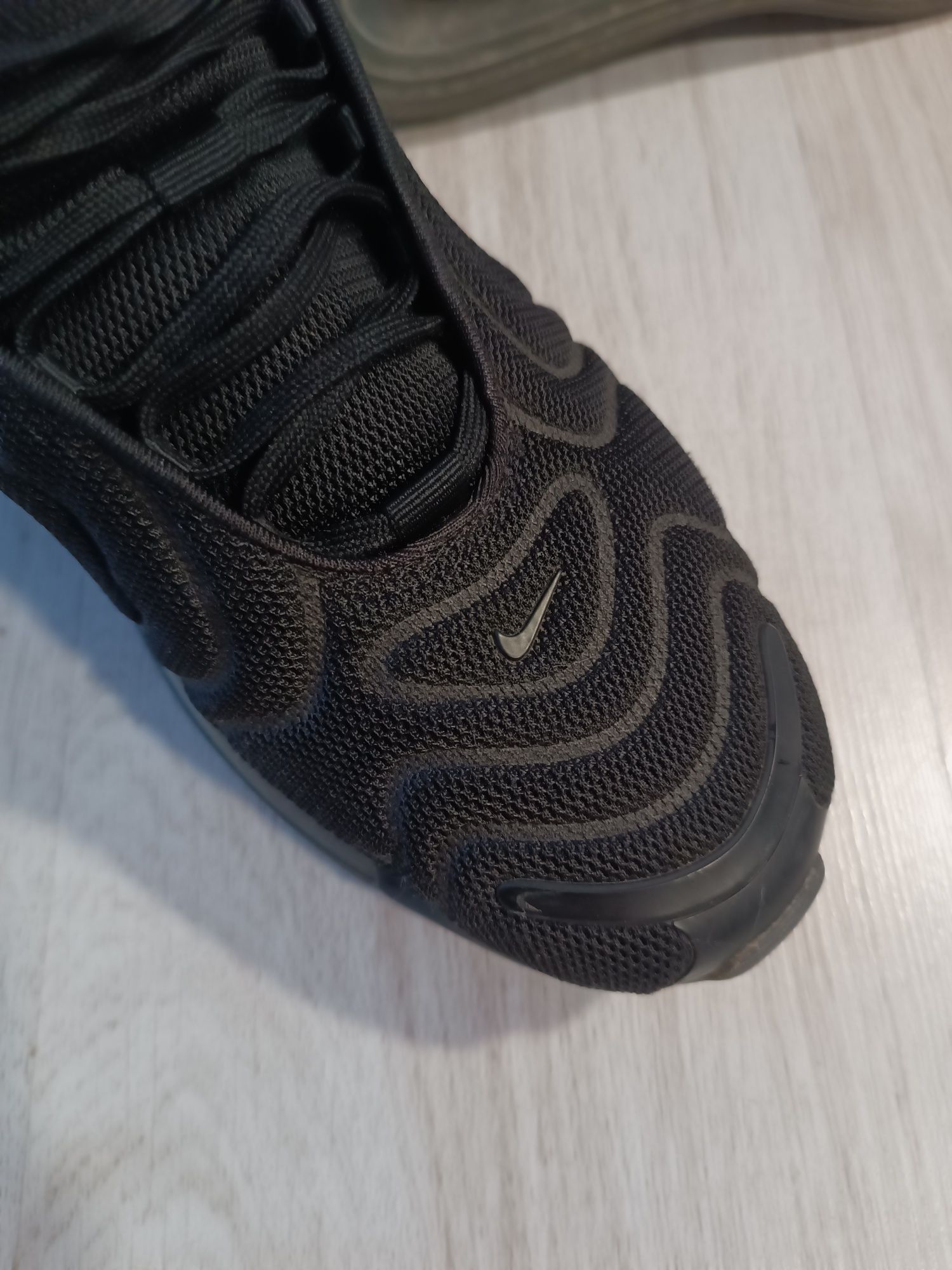 NIKE Air max 720
