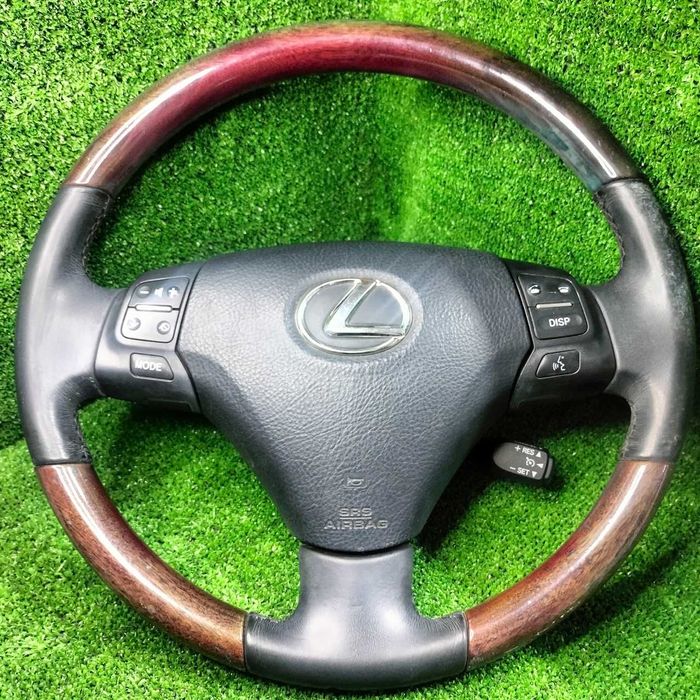 Продам Руль в сборе оригинал Lexus GS300 GRS 190