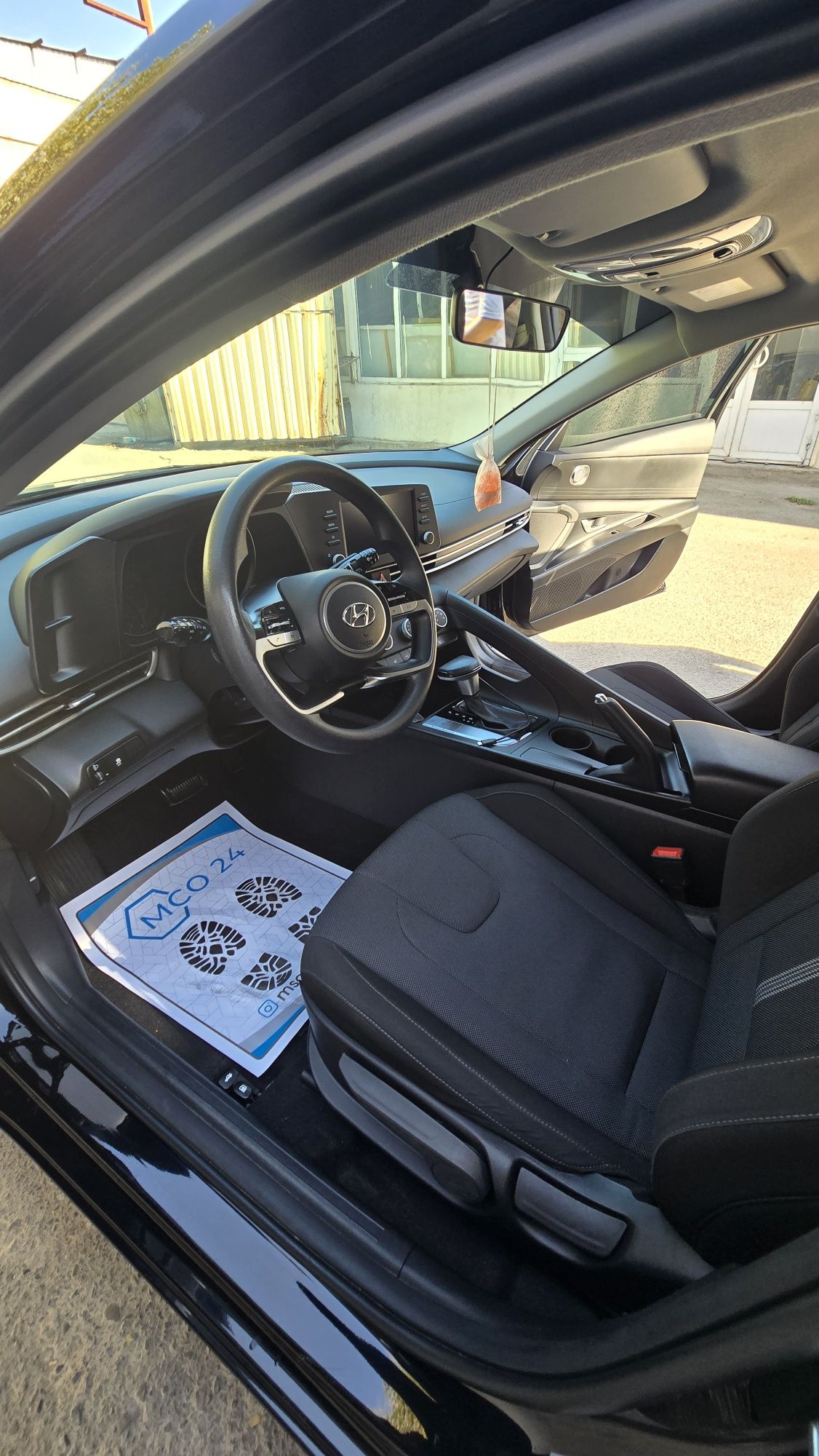 Hyundai Elantra 2022